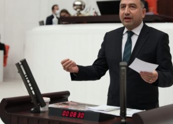 Kenanoğlu: Alevi açılımını katlettiğiniz Uğur Kurt’un çocuğuna anlatın