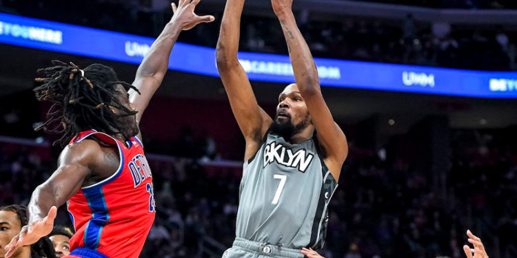 Kevin Durant'ten Pistons potasına 51 sayı