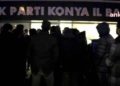 Konyalılardan AKP İl Başkanlığı önünde kornalı eylem: Çantada keklik mi görüyorlar?