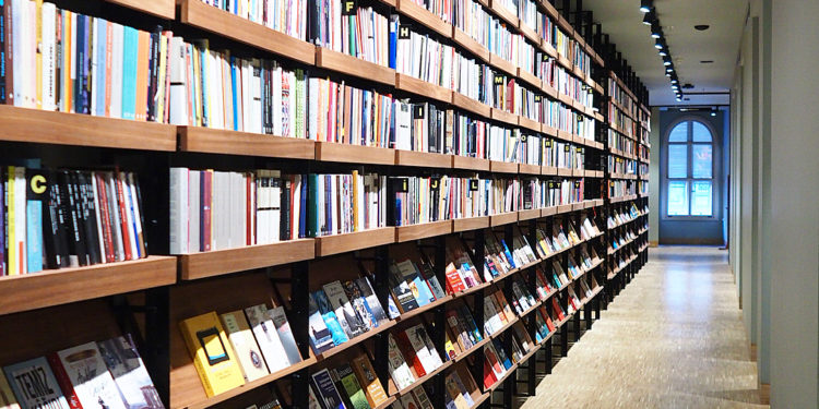 Kurdaki artış kitap sektörünü vurdu: ’30 TL’lik kitabın satış fiyatı 80 TL’ye çıkacak’