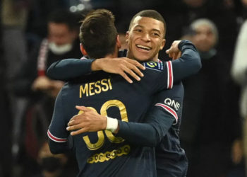 Kylian Mbappe, Paris formasıyla Ligue 1'de 100. golüne ulaştı
