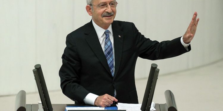 Kılıçdaroğlu: Gözüme İletişim Başkanlığı binasını kestirdim