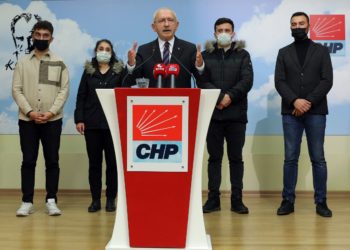 Kılıçdaroğlu, KPSS mağdurlarıyla buluştu: Sözüm söz, mülakat belasını kaldıracağız
