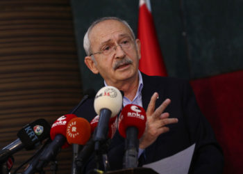 Kılıçdaroğlu mülakatta elenen öğretmen adayının KPSS belgesini paylaştı: Kul hakkı budur!