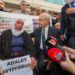 Kılıçdaroğlu ‘adalet nöbeti’ndeki Şenyaşar ailesini ziyaret etti: ‘Kardeşin olarak takipçisi olacağım’
