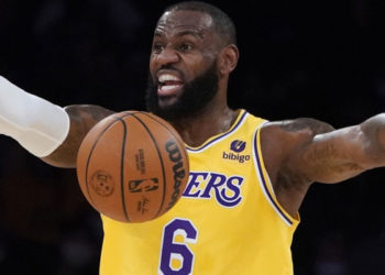 LeBron James'in Covid-19 testi pozitif çıktı