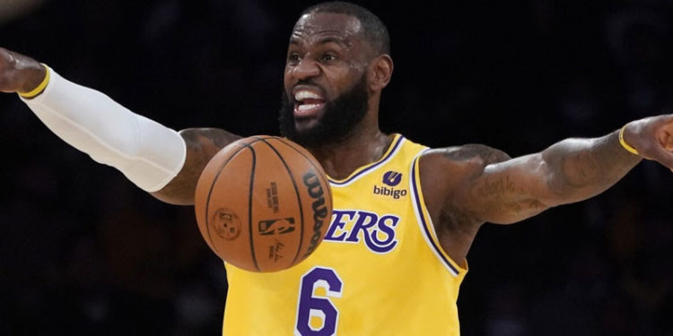 LeBron James'in Covid-19 testi pozitif çıktı