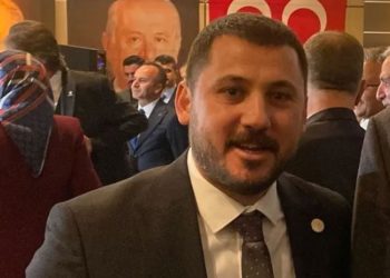 MHP'li başkan, basın toplantısına katılan gazeteciyi tehdit etti
