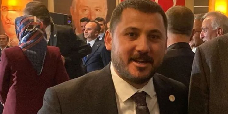 MHP'li başkan, basın toplantısına katılan gazeteciyi tehdit etti