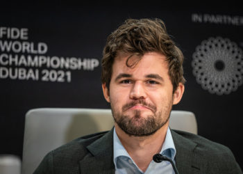 Magnus Carlsen 5’inci kez Dünya Şampiyonu