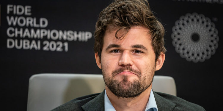 Magnus Carlsen 5’inci kez Dünya Şampiyonu