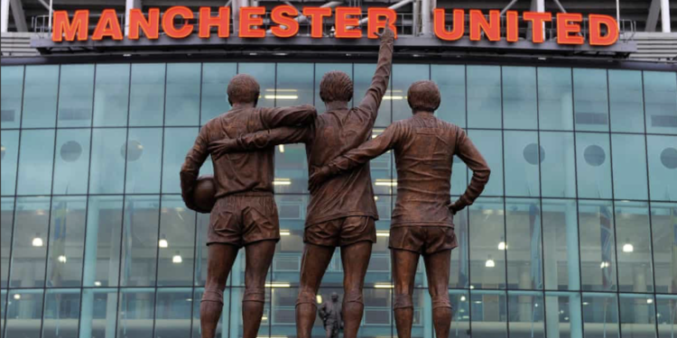 Manchester United antrenmanına Koronavirüs engeli