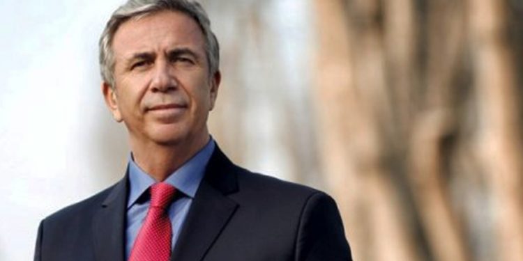 Mansur Yavaş: Çıkar telefonunu