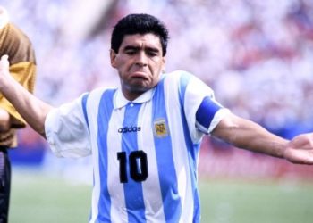 Maradona’nın eşyaları ve taşınmazları borçları ödemek için açık artırmada satılacak