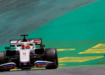 Mazepin'e yeni şasi; babası cebinden ödedi