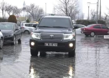 Melih Gökçek belediyenin zırhlı aracını teslim etti