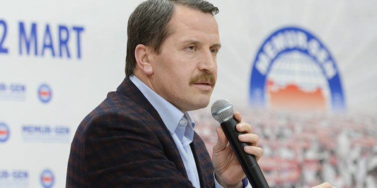 Memur-Sen Başkanı Yalçın'dan ek zam talebi: Vergi Muafiyetinden gelen aylık 38 lira ile memurun yüzü gülmez