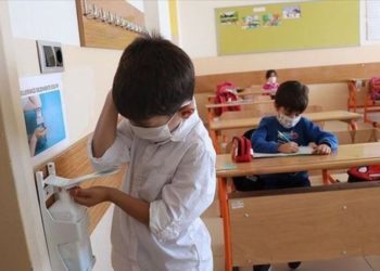 Milli Eğitim Bakanı Özer: Yüz yüze eğitime ara verme gündemimizde değil