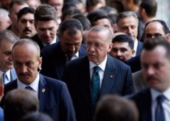 Milli gazete yazarı: Çevresindekiler ekonomi hakkında hep pembe tablolar çiziyor olmalı, Erdoğan’ın şanssızlığı bu olsa gerek