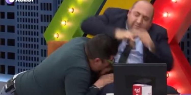 Muharrem Sarıkaya’nın tokadı Azerbaycan’da skeç konusu oldu