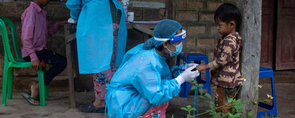 Myanmar'da cunta karşıtı sağlık çalışanları, Kovid-19 hastalarını gizli kliniklerde tedavi ediyor