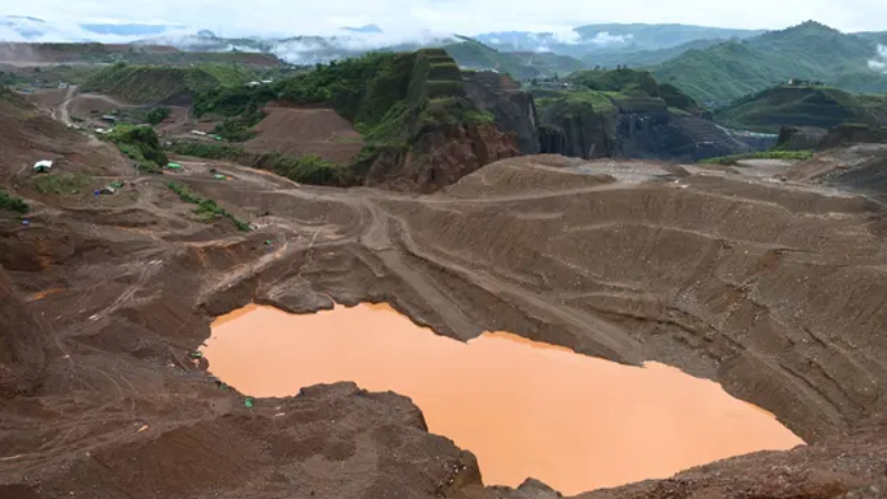 Myanmar'da yeşim taşı madeninde toprak kayması: Yaklaşık 80 kişi kayıp