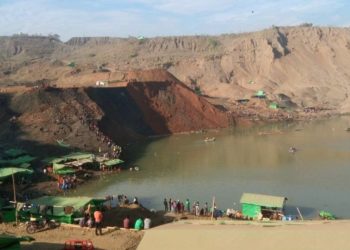 Myanmar'da yeşim taşı madeninde heyelan: 100'e yakın kişi kayıp