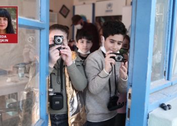 Mülteci çocukların çektiği fotoğraflar sergiye dönüştü: Muhit