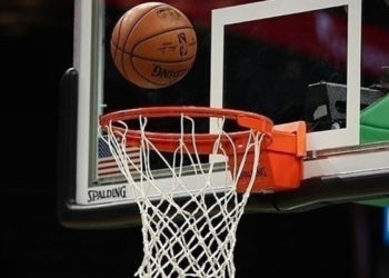 NBA'de 76ers, Hornets'ı Embiid'in 43 sayısıyla yendi