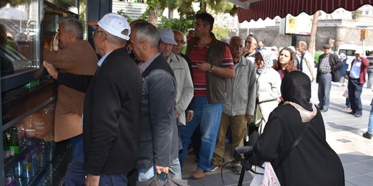 New York Times analizi: Türkiye ekonomisi nasıl bu kadar bozuldu?