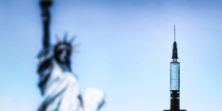 New York’ta özel sektör çalışanlarına aşı zorunluluğu geliyor