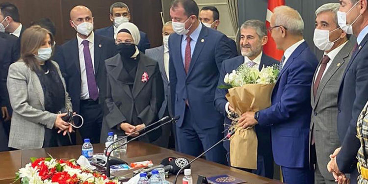 Nureddin Nebati görevi devraldı: Önceliğimiz yüksek faiz değil