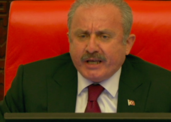 Oktay’ın HDP ve CHP’yi hedef alması tartışmaya neden oldu