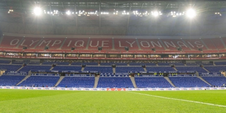 Olimpik Marsilya maçında çıkan olay nedeniyle Olimpik Lyon'un bir puanı silinecek