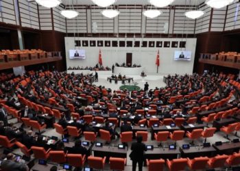 Oluç’tan Fuat Oktay’a IŞİD tepkisi