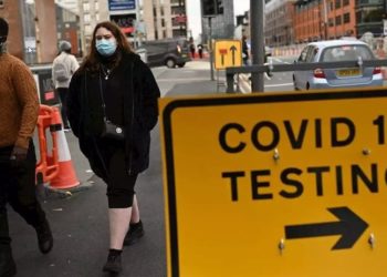 Omicron mu daha şiddetli, Delta varyantı mı?: ABD'li bilim insanı açıkladı