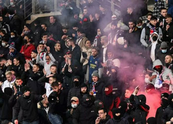 Paris FC ve Lyon, tribün olayları nedeniyle Fransa Kupası'ndan atıldı
