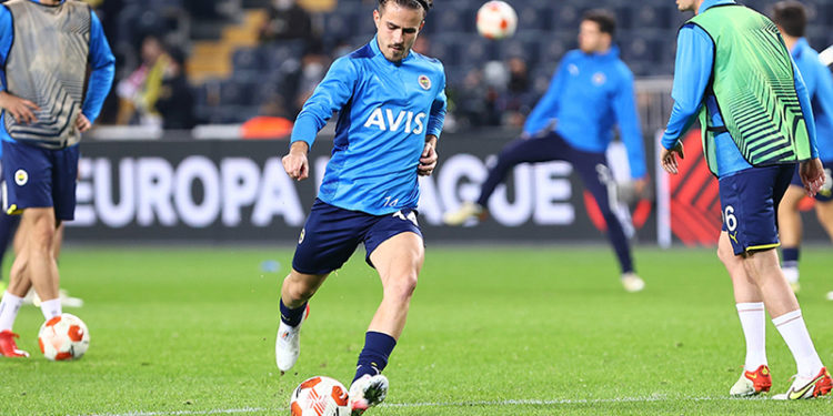 Pelkas, 6 maç sonra ilk 11'de