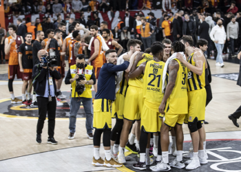 Pota derbisinde Fenerbahçe Beko, Galatasaray Nef'i mağlup etti