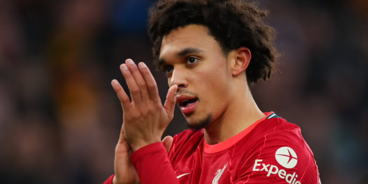 Premier Lig'de kasım ayının futbolcusu Trent Alexander-Arnold