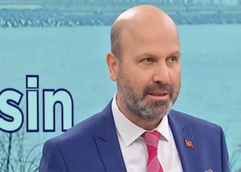 Prof. Dr. Akartürk: Hükümet OHAL ilan etmeyeceğini duyurmalı