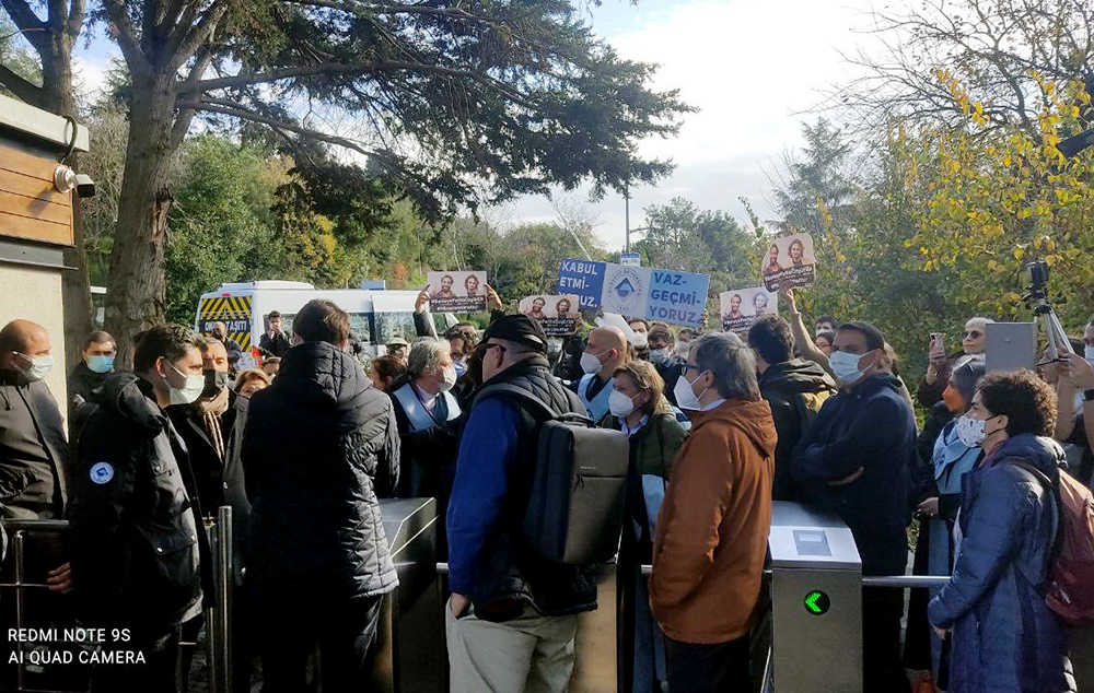 Prof. Dr. Yeldan’ın, mezun olduğu Boğaziçi Üniversitesi’ne girişi yasaklandı