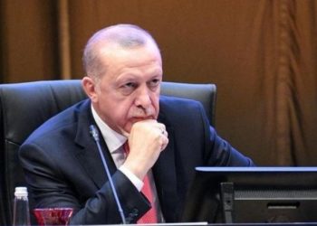 Prof. Dr. İzzet Özgenç: Ağır ekonomik bunalım OHAL getirebilir