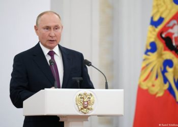 Putin NATO'dan güvenlik garantisi istedi