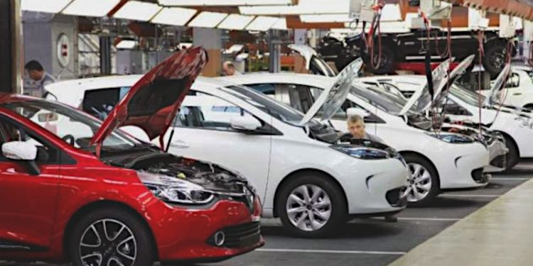 Renault Clio'nun fiyatı bir günde 114 bin TL zamlandı