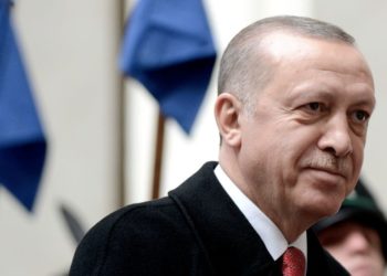 Reuters: Kamu bankaları, Erdoğan'ın açıklaması sonrası yüklü miktarda dolar satışı gerçekleştirdi
