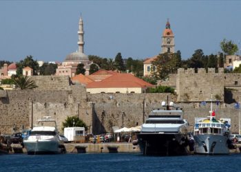 Rodos Başkonsolosluğu’nda görevli sekretere casusluk iddiasıyla 5 yıl hapis