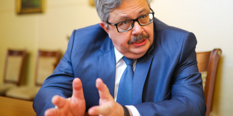 Rus Büyükelçi uyardı: Rus turistlerin mağdur olduğu davalar sonuçlanmıyor