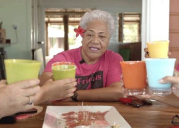 Samoa’nın ilk kadın başbakanının arkasındaki ‘kızlar’