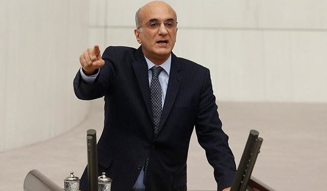 Saray’a Külliye denilmesini isteyen Oktay’a: Beyaz Saray’ın bile 132 odası var